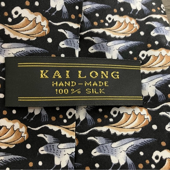 Wave / Bird pattern tie - Picture 3 of 4